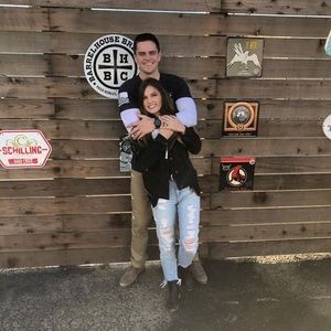 Meet your Posher, Mia